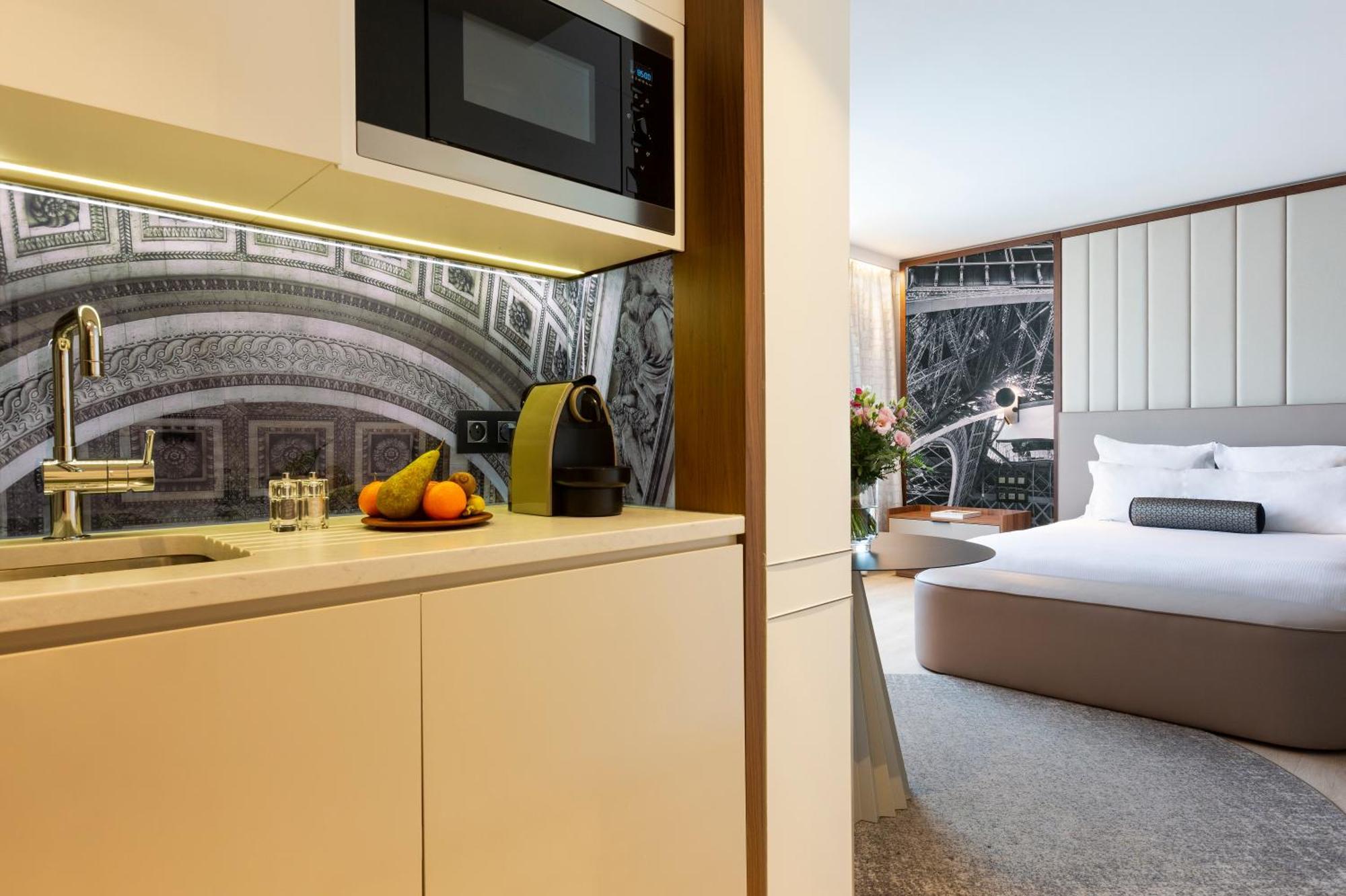Hotel La Clef Tour Eiffel By The Crest Collection