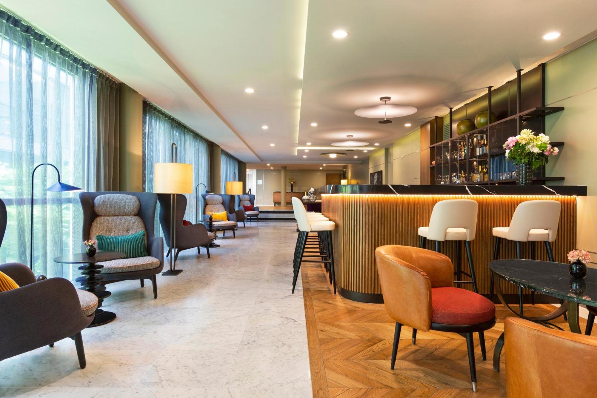 La Clef Tour Eiffel By The Crest Collection Hotel Paris