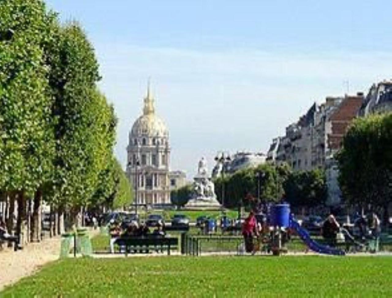 Le Pacino - Invalides Tour Eiffel - 4 Personnes Paris