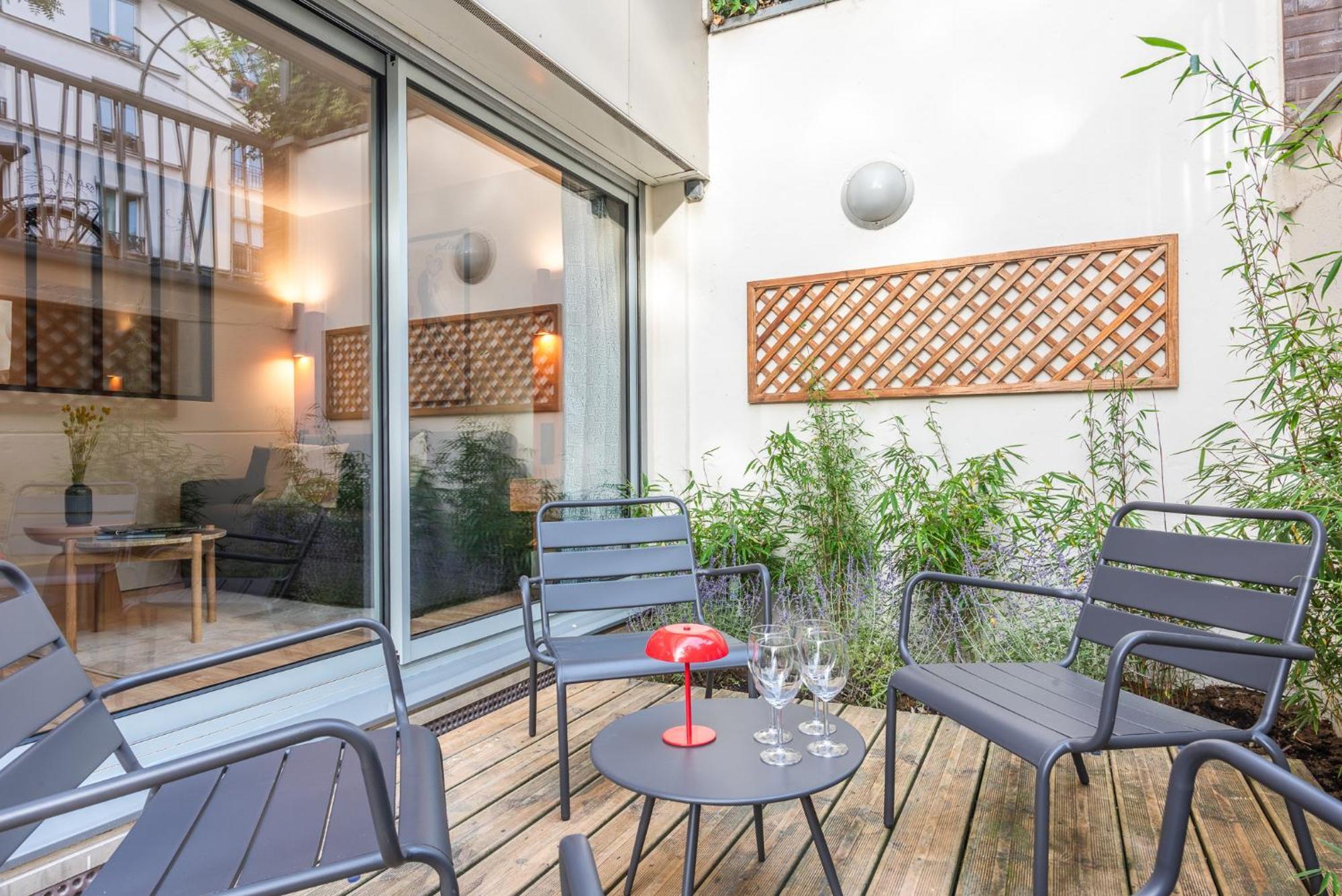Apartment Maison Menilmontant Paris