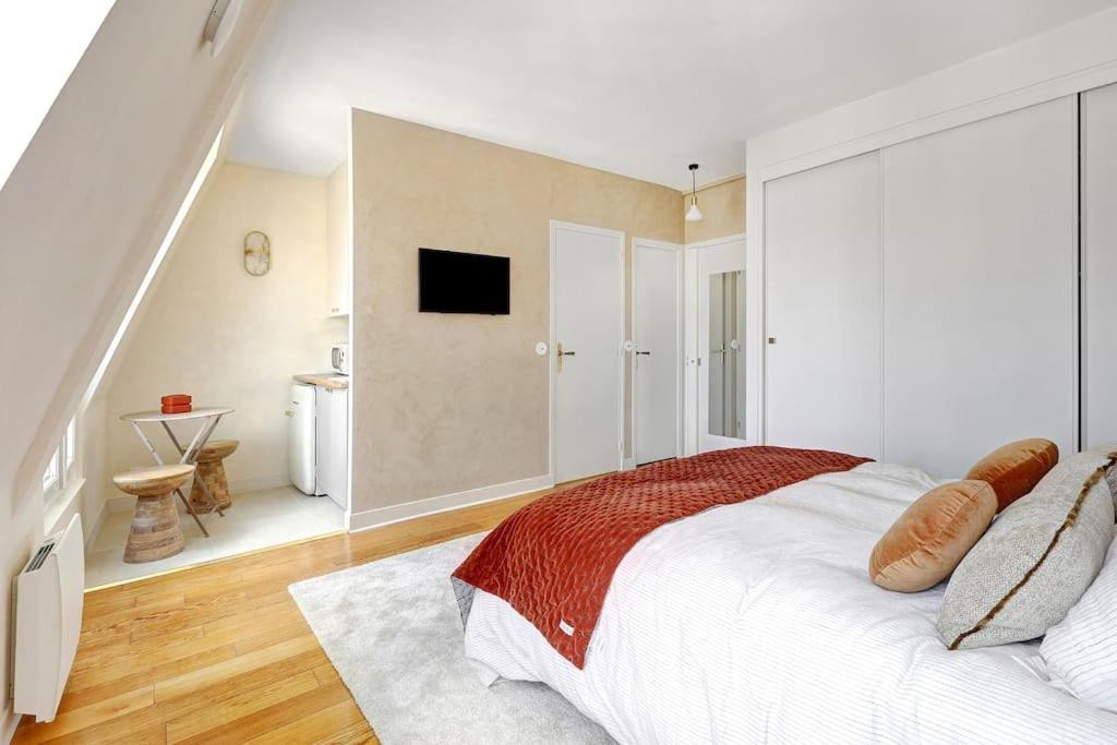 Apartment La Vue Du Marais Paris