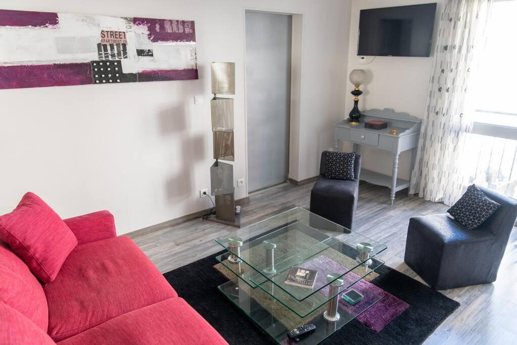 11eme -quartier Central Rue Saint Maur Apartment