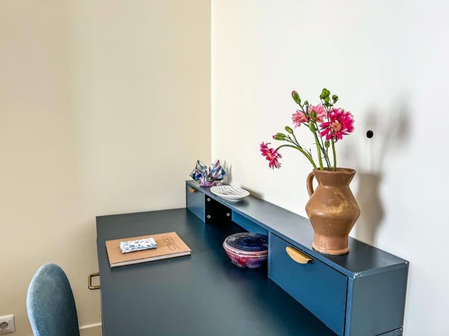 Chic Entre Histoire Et Modernite Apartment *