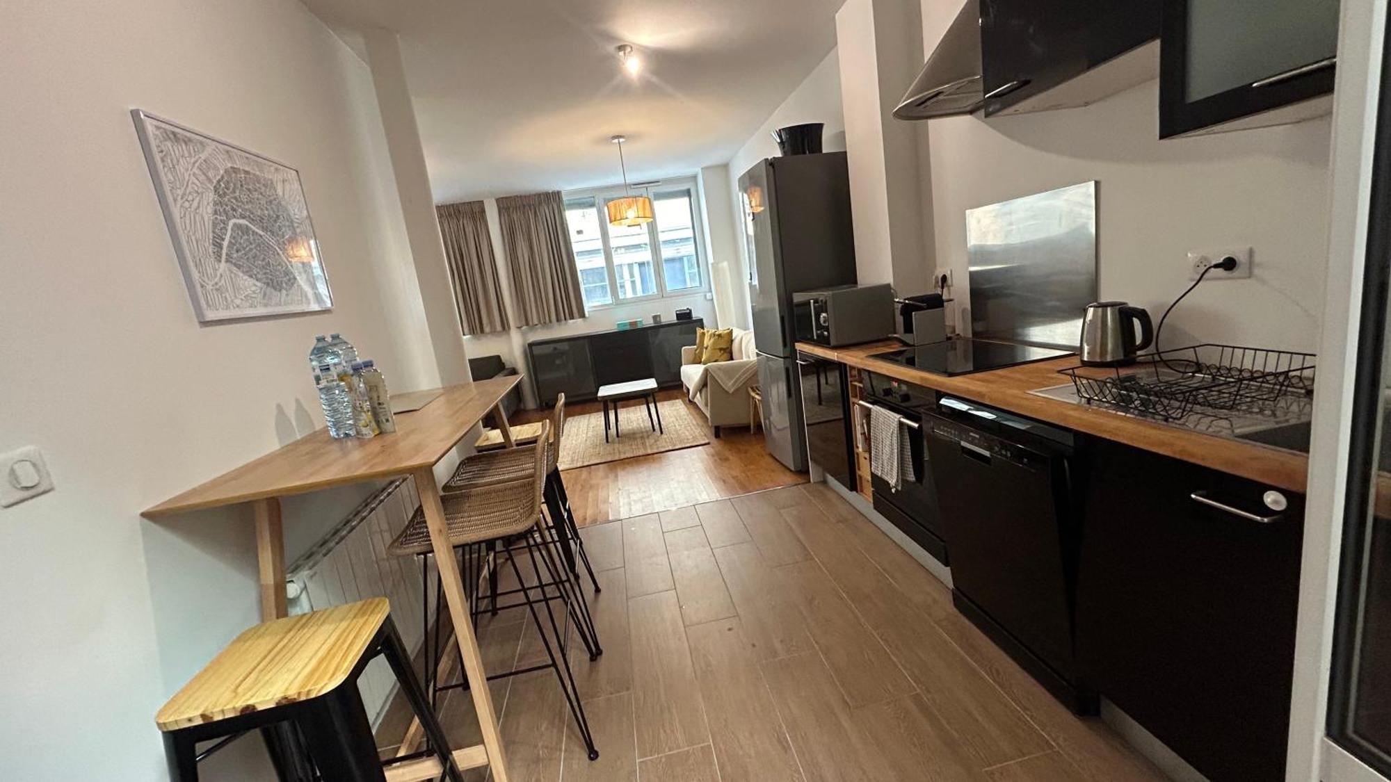 Apartment Grand Avec Patio A 14eme *
