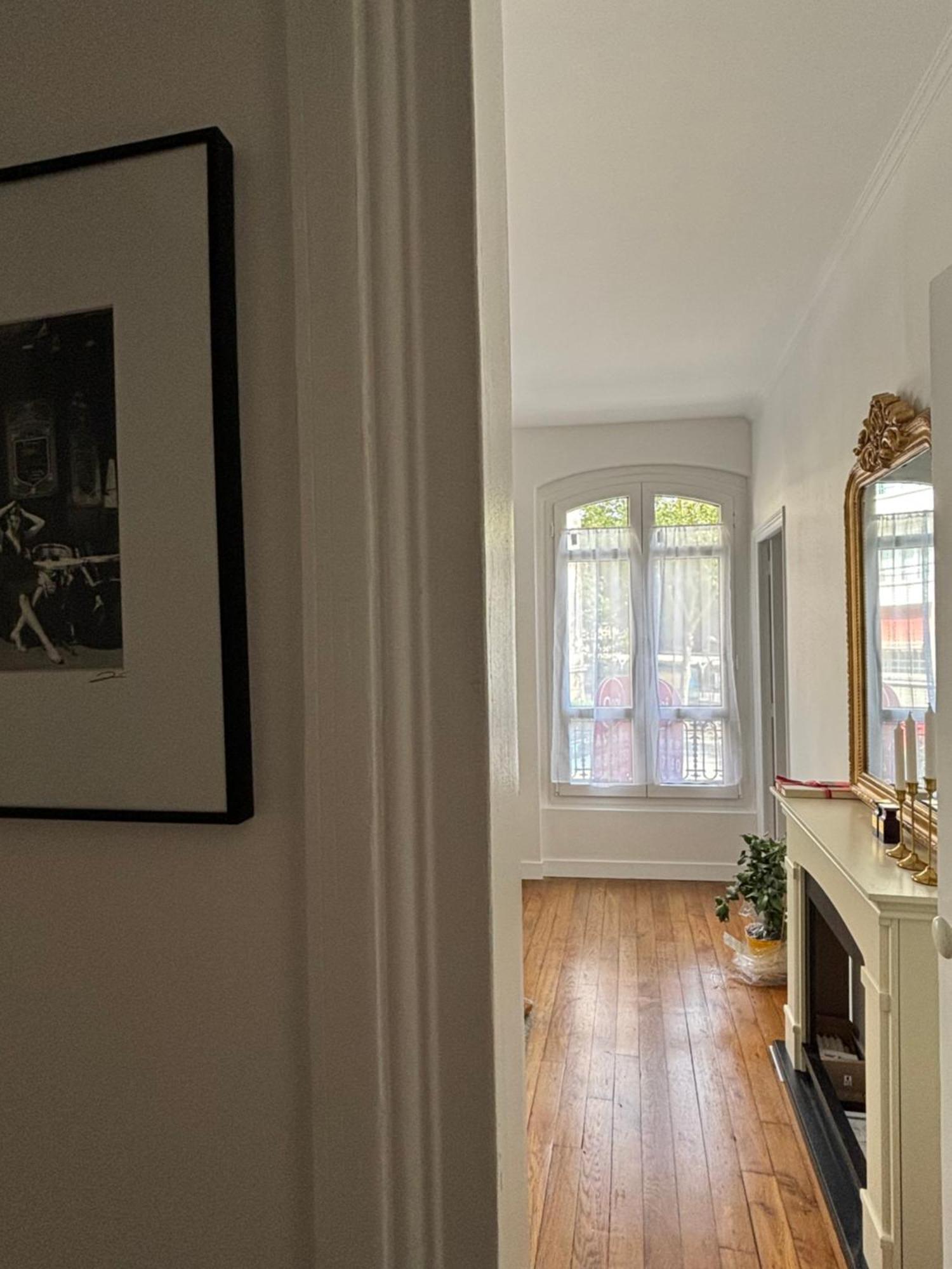 Apartment White