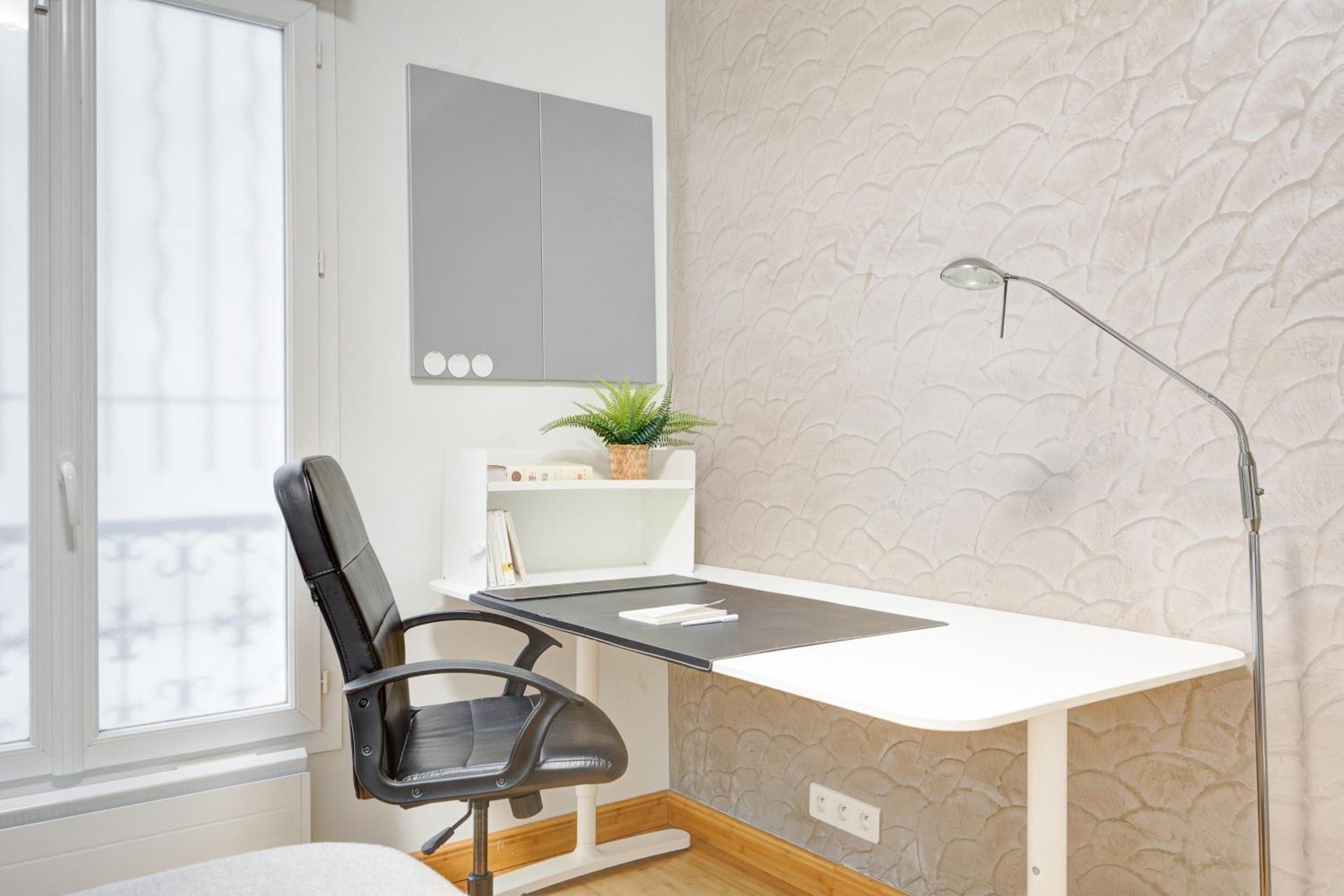 Place De La Republique - Haussmannienne Apartment *