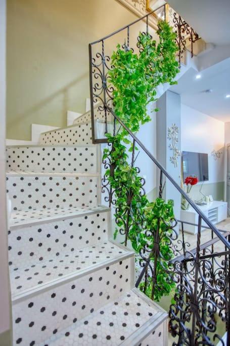 Apartment Le Nid Parisien Triplex Cosy Et Chaleureux