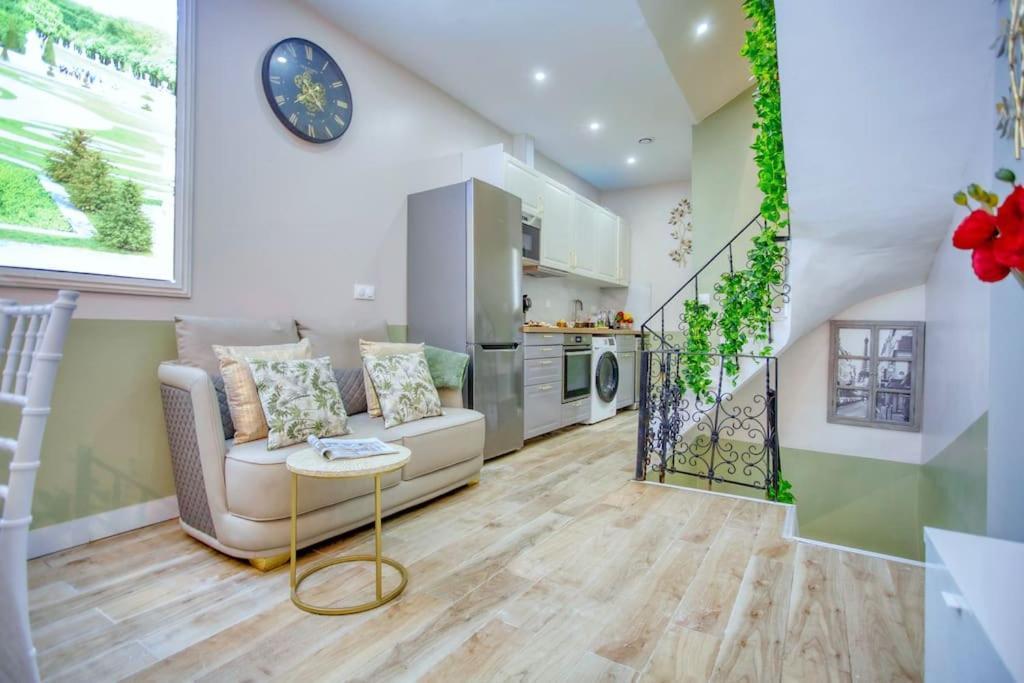 Apartment Le Nid Parisien Triplex Cosy Et Chaleureux *
