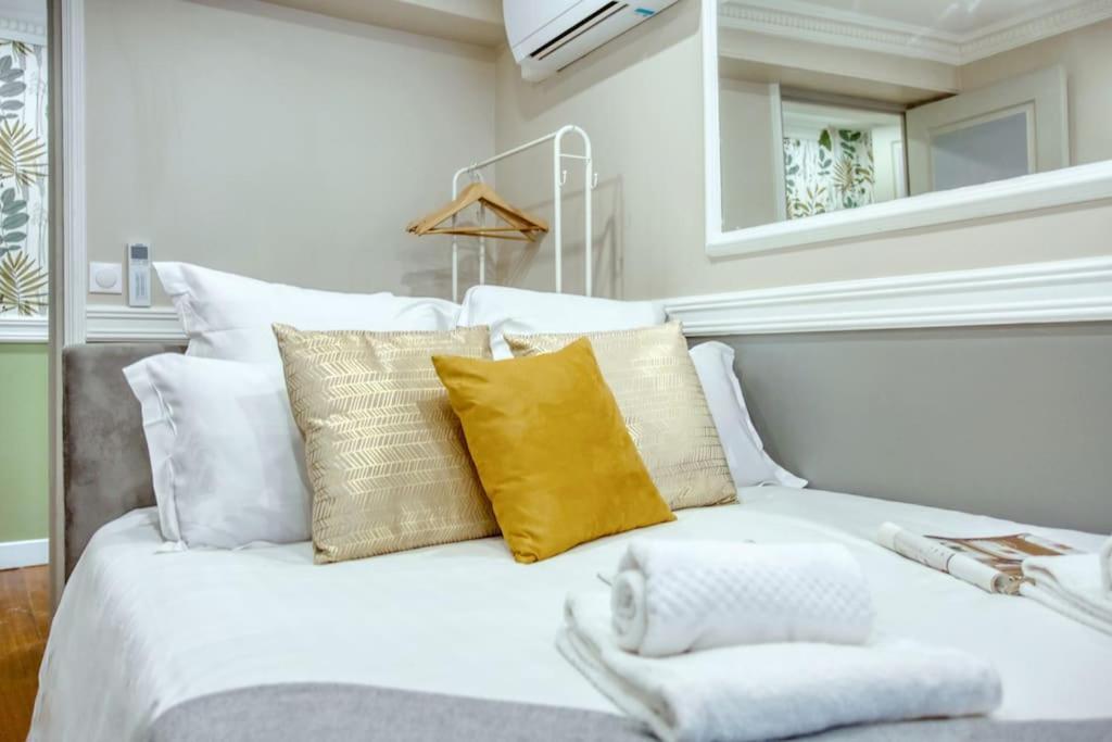 Le Nid Parisien Triplex Cosy Et Chaleureux Apartment *