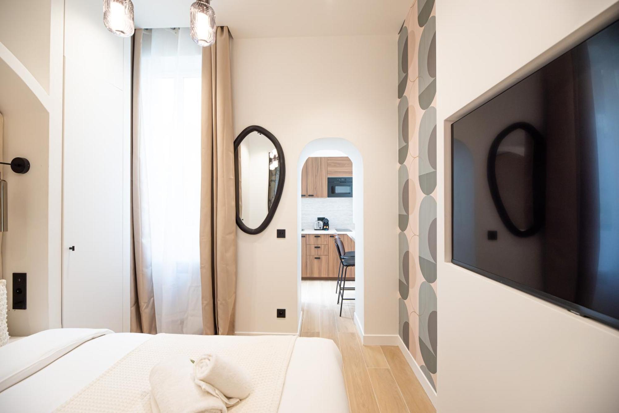 Apartment Lovely & Romantic Near Bastille Paris