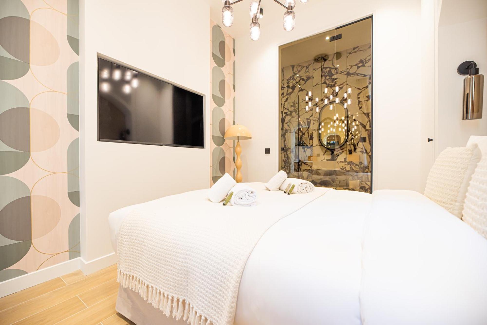 Lovely & Romantic Near Bastille *