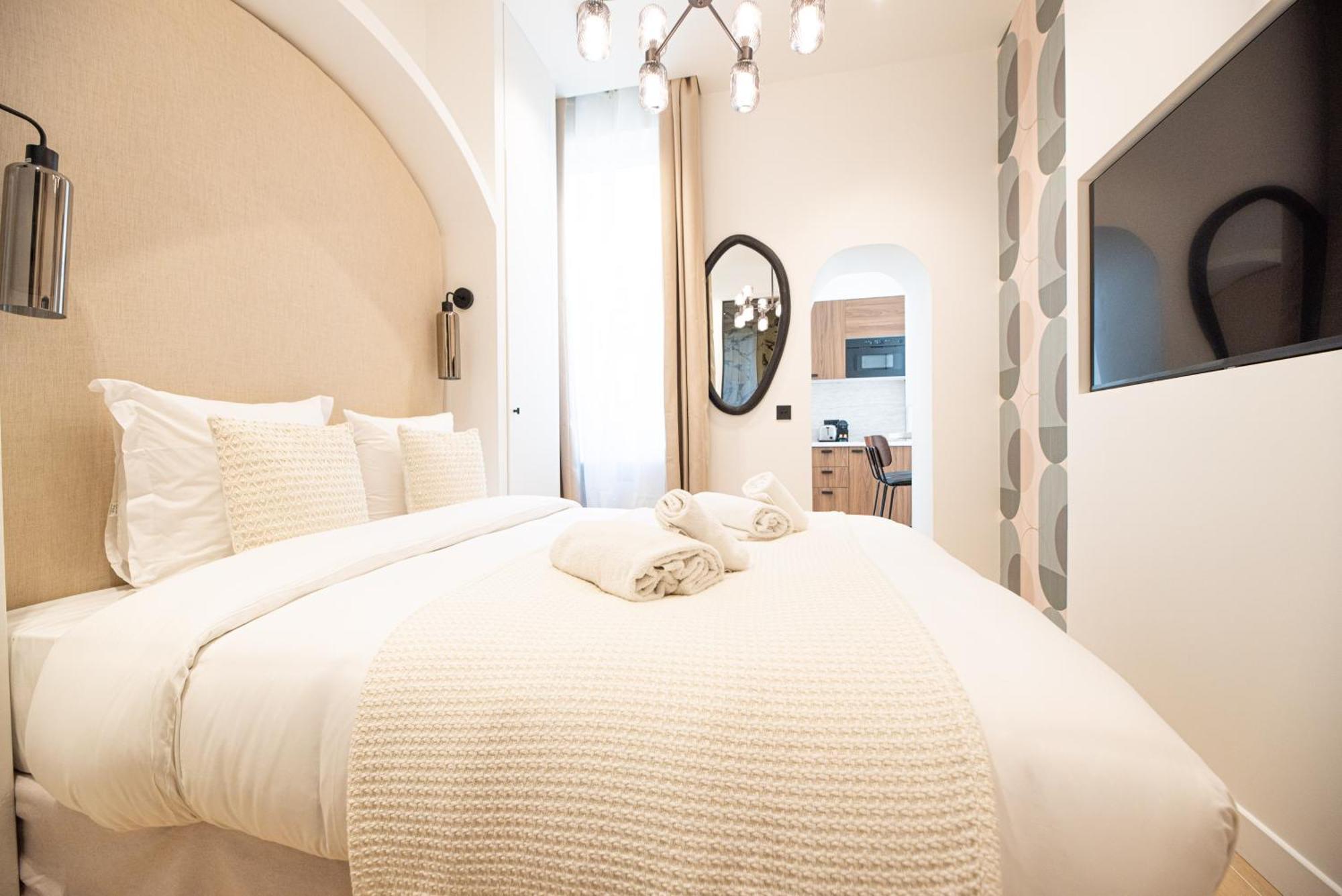 Lovely & Romantic Near Bastille *