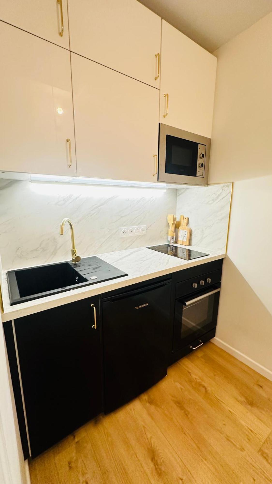 Apartment Cosy Avenue Niel Paris