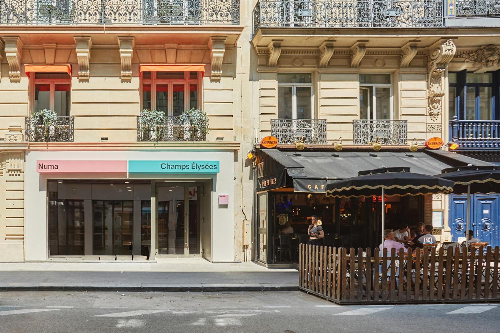 Numa Champs-elysees Aparthotel
