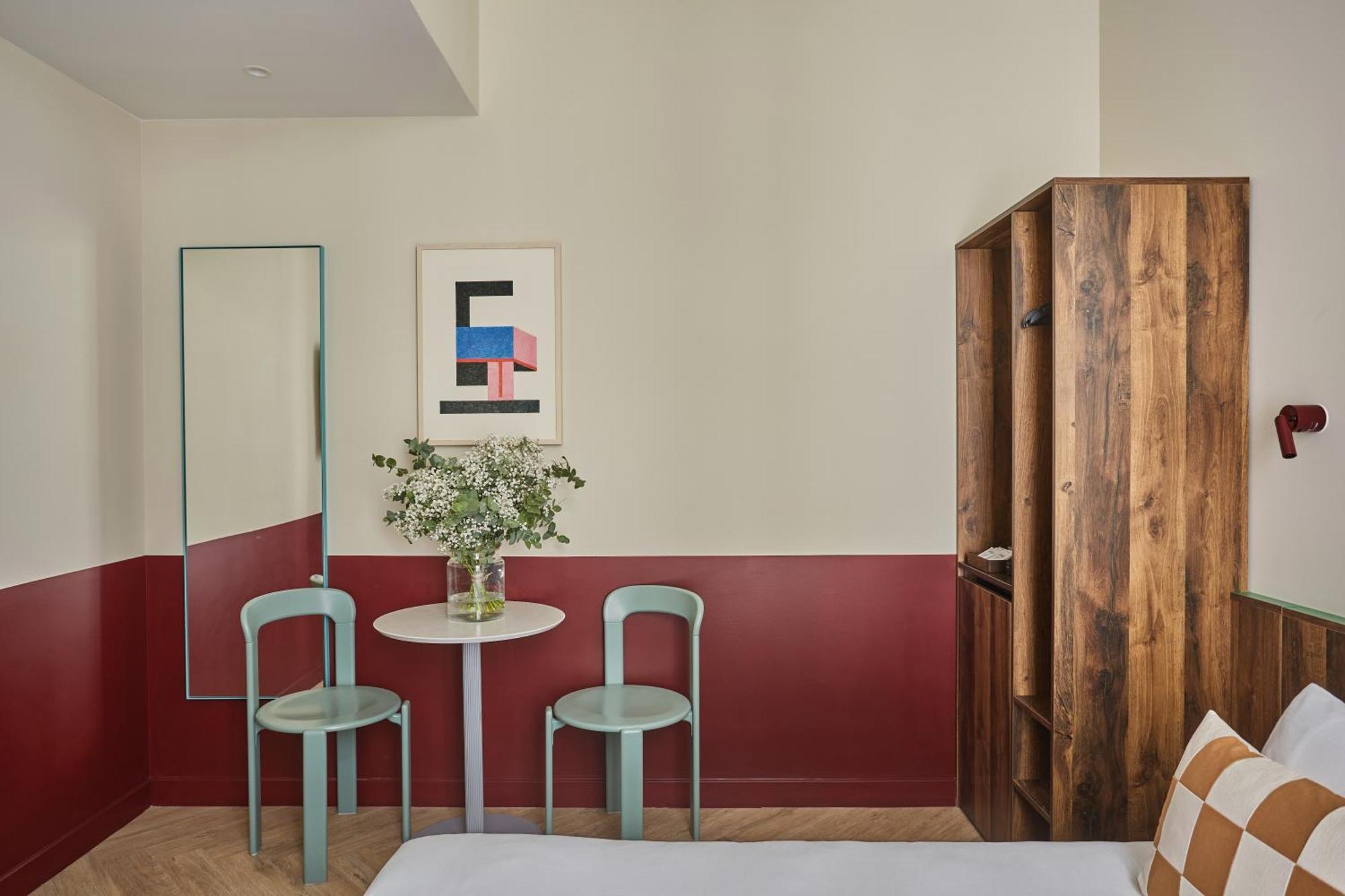 Numa Champs-elysees Aparthotel