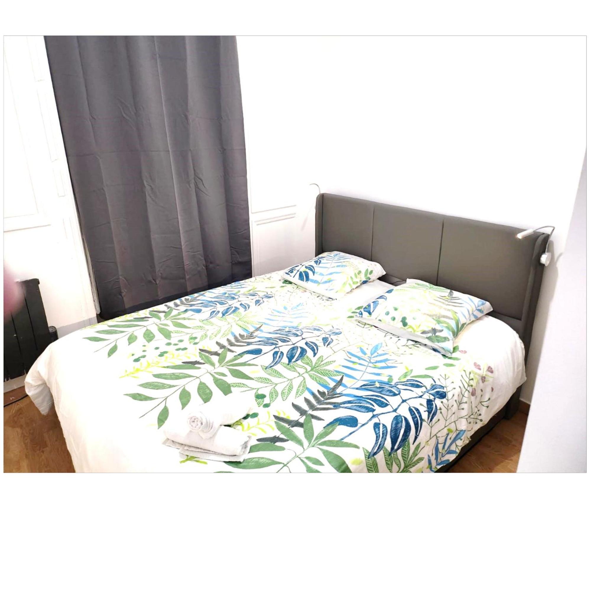 Appartement Entier 2-3 P Paris