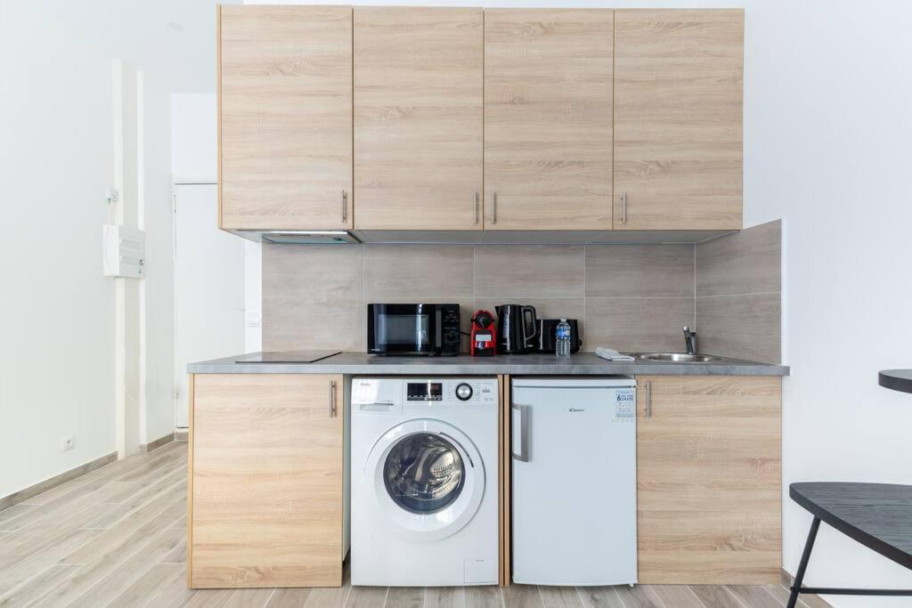 Ballu Place De Clichy Cosy Apartment *