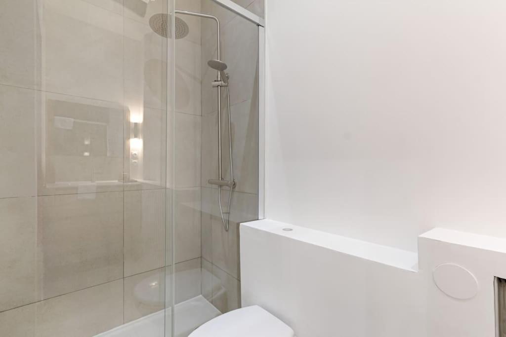 Apartment Cambodge Pere Lachaise Cosy 2p *