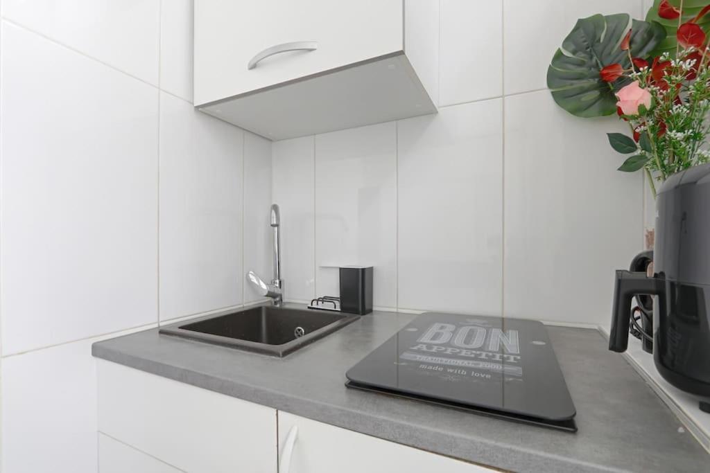 Fantin Latour Cosy Studio 2p Seine & Eiffel Tower Apartment *
