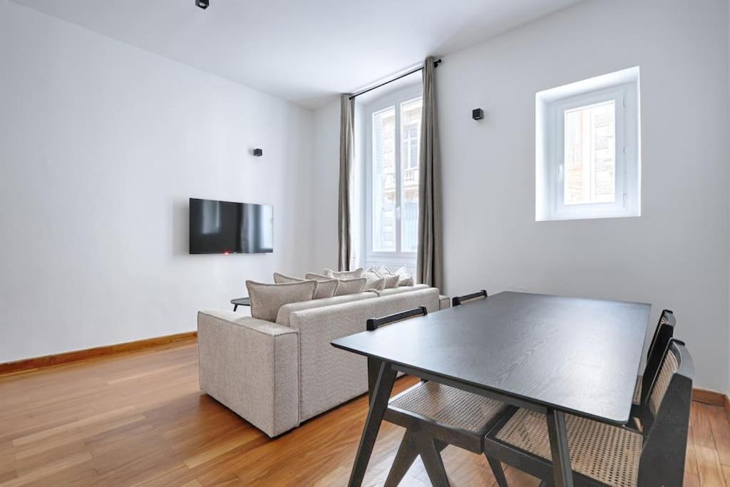 Concorde Saint Honore 1br 4p Paris