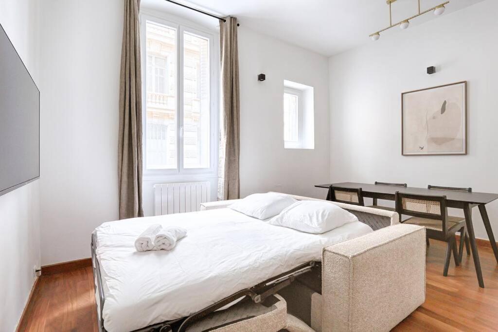 Concorde Saint Honore 1br 4p Apartment *
