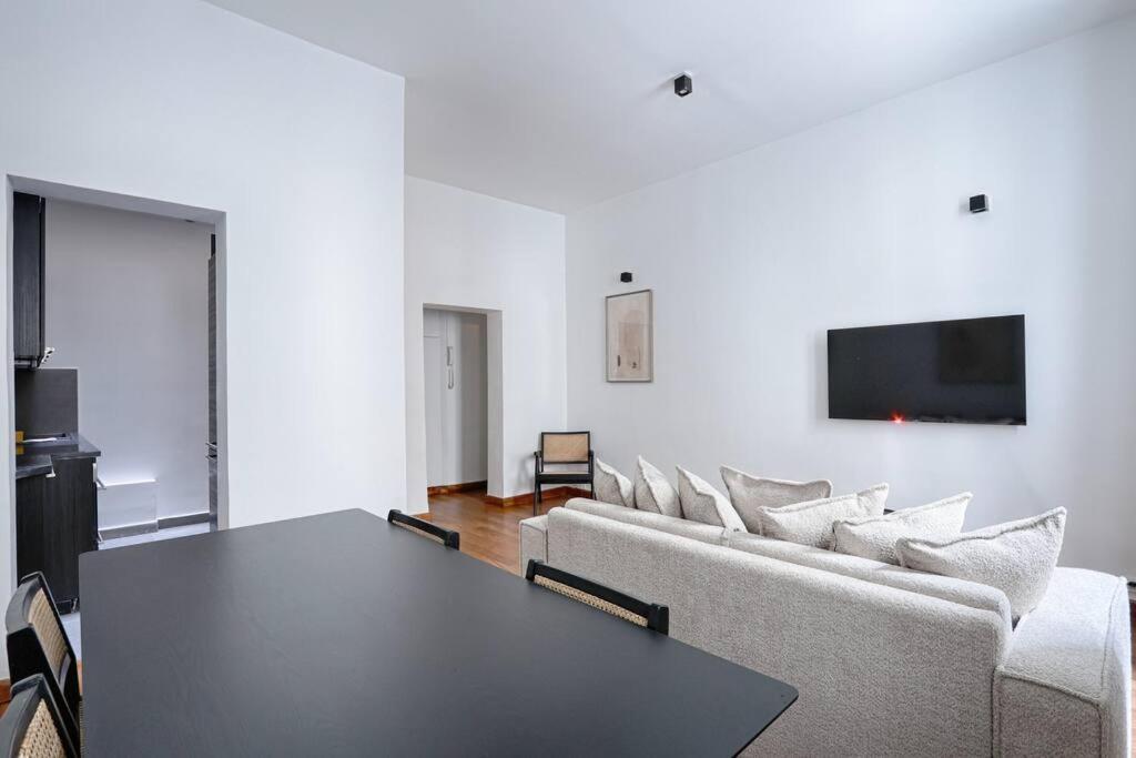 Concorde Saint Honore 1br 4p * Paris
