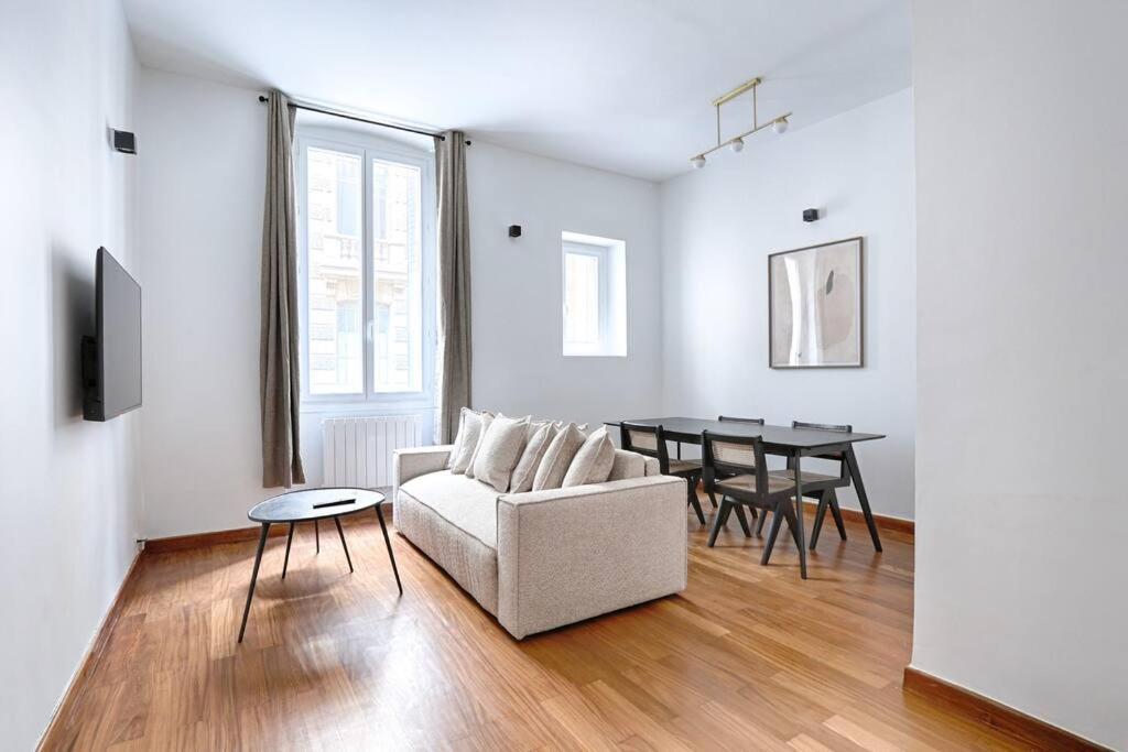Concorde Saint Honore 1br 4p Paris