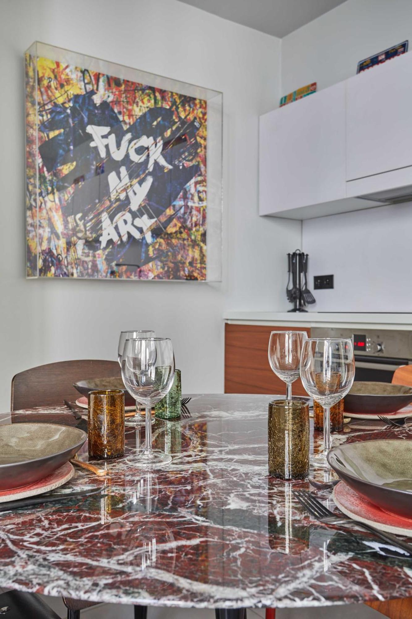 Modern - 1br-2p - Heart Of Le Marais *