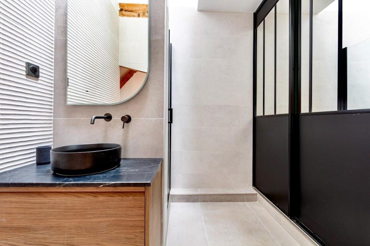 8 - Opera - Rue Constantinople - Duplex 8 Pieces Paris