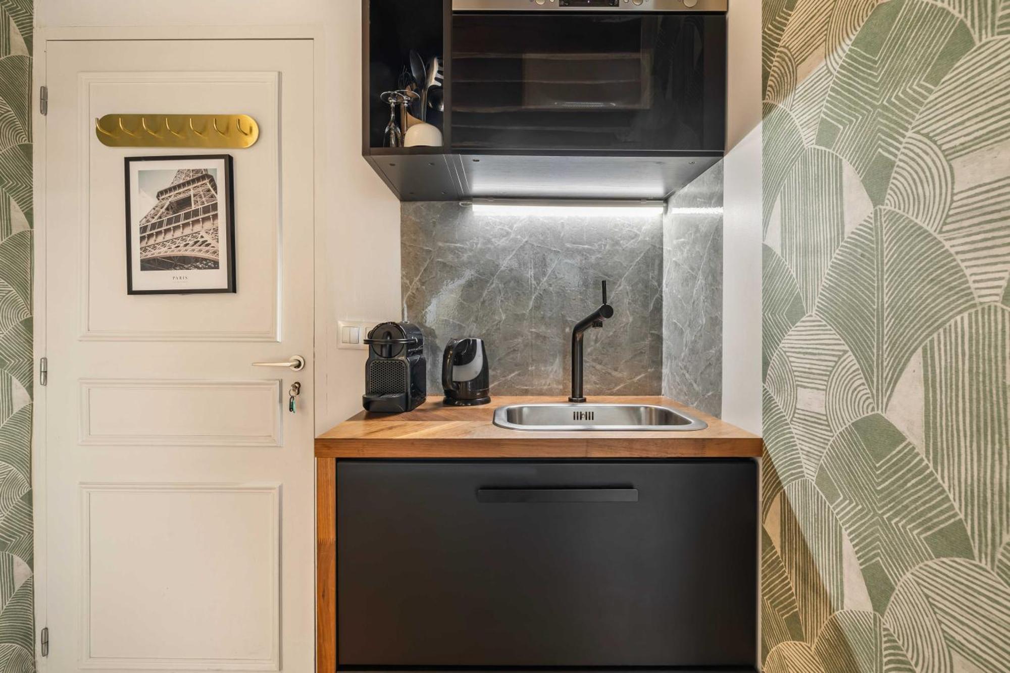 Superb Historical Next To Louvre And Opera Appartement