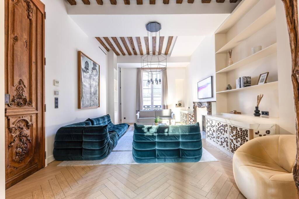 Chic 2-bedroom Haven Apartment Paris