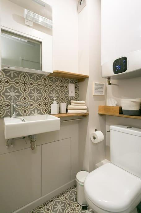 Romantic Brand New In Paris, Bathroom, Kitchen *