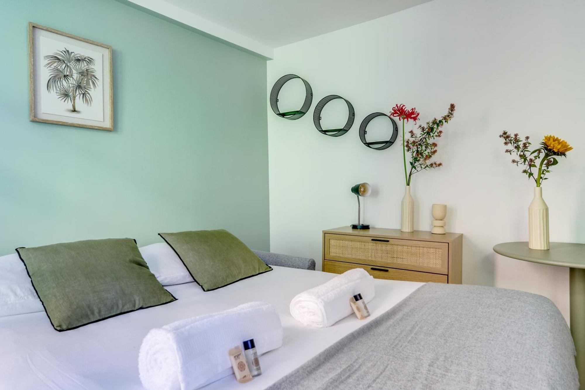Apartment Montmartre L Center & Historic Sacre-coeur