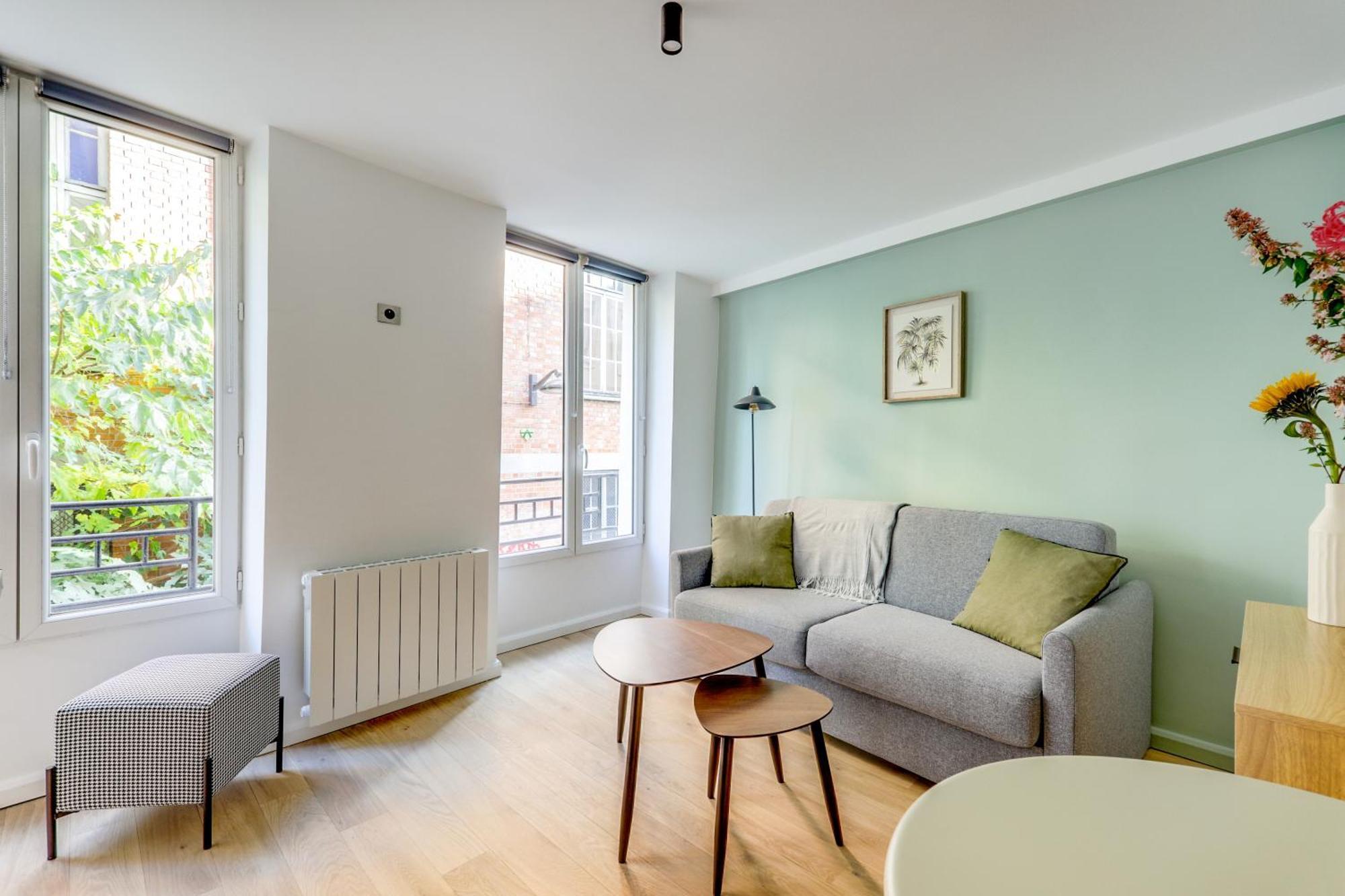 Apartment Montmartre L Center & Historic Sacre-coeur Paris
