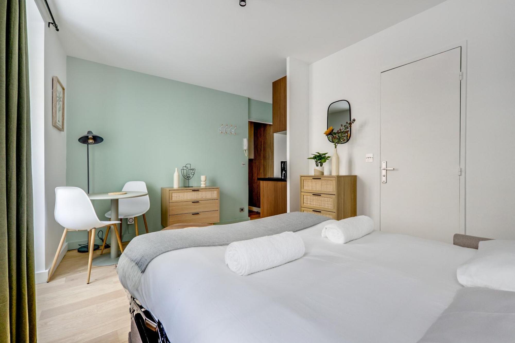 Apartment Montmartre L Center & Historic Sacre-coeur