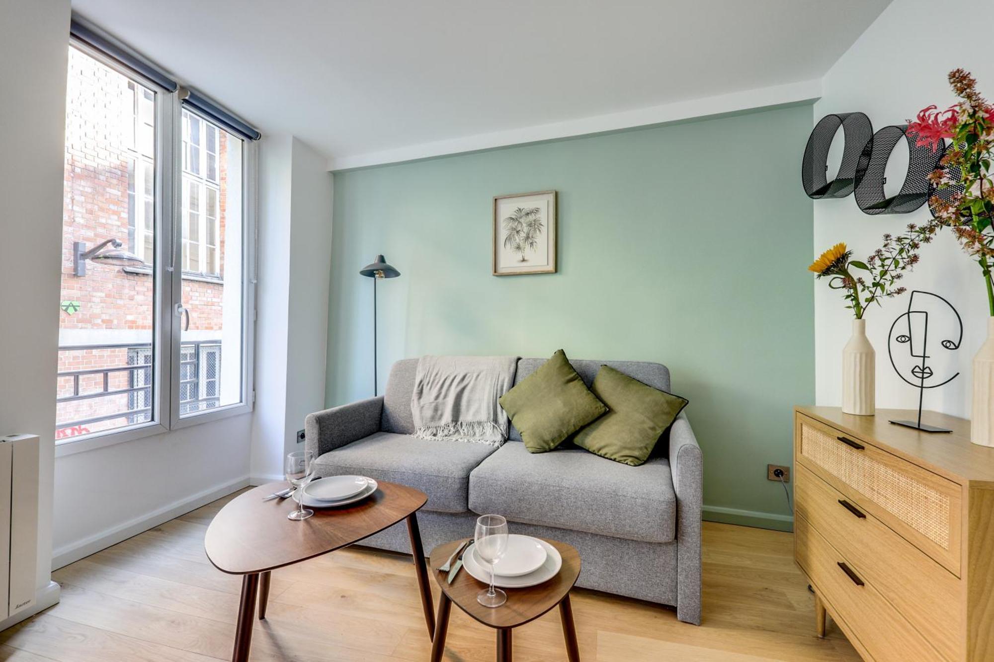 Apartment Montmartre L Center & Historic Sacre-coeur