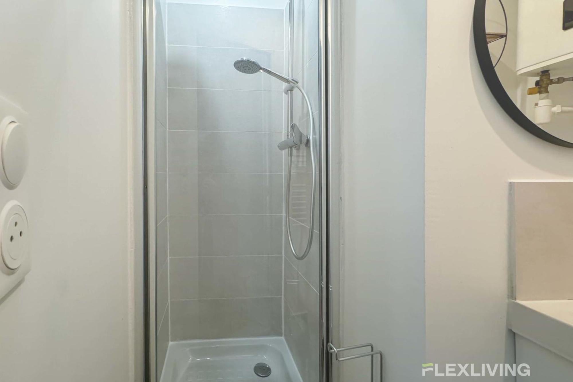 Flexliving - - Legendre * Paris