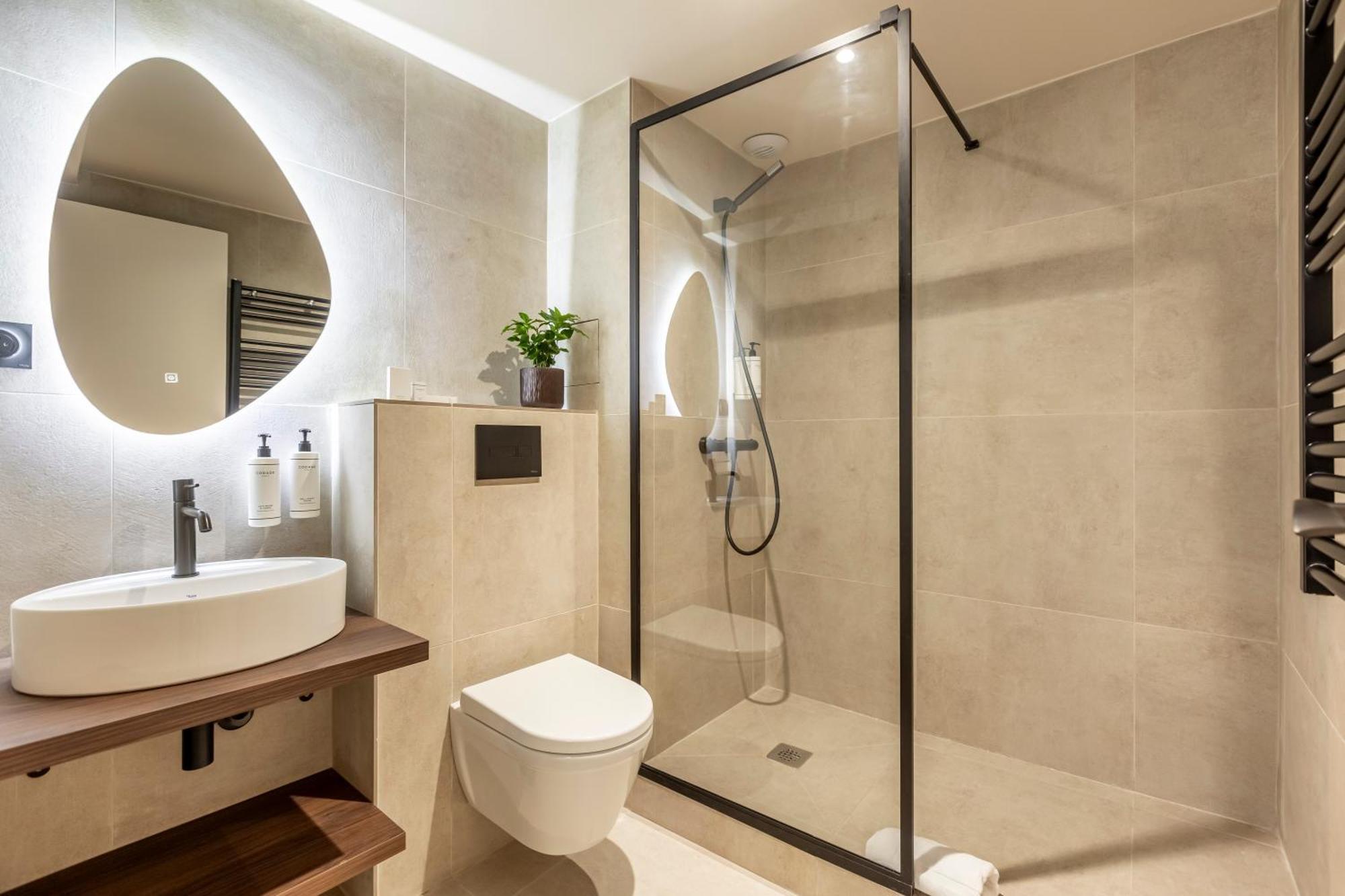 Le Monsieur By Sweett Hotel