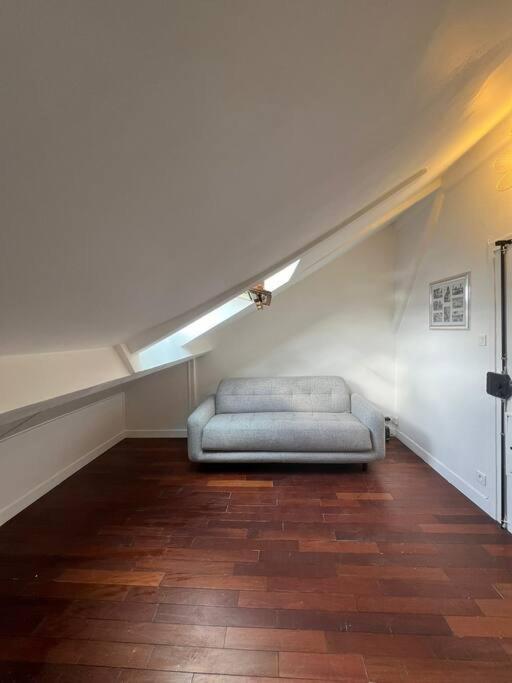 Apartment Au Coeur De Montmartre