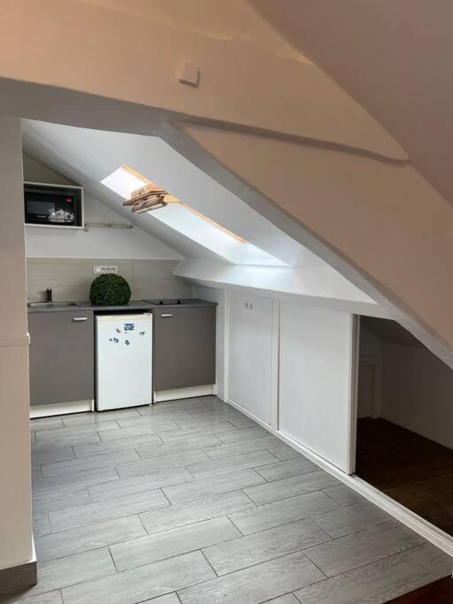 Apartment Au Coeur De Montmartre