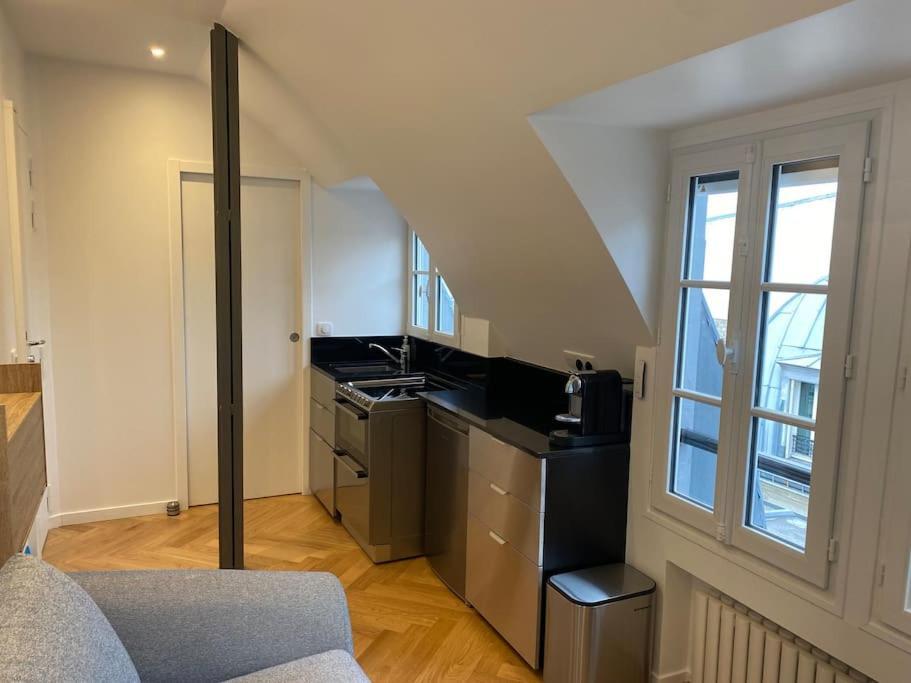 Appartement Parisien Avec Vue, Au Coeur Du 7e Arrondissement *