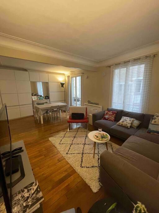 Spacious And Convenient 2 Bedroom Flat In Centre Apartment