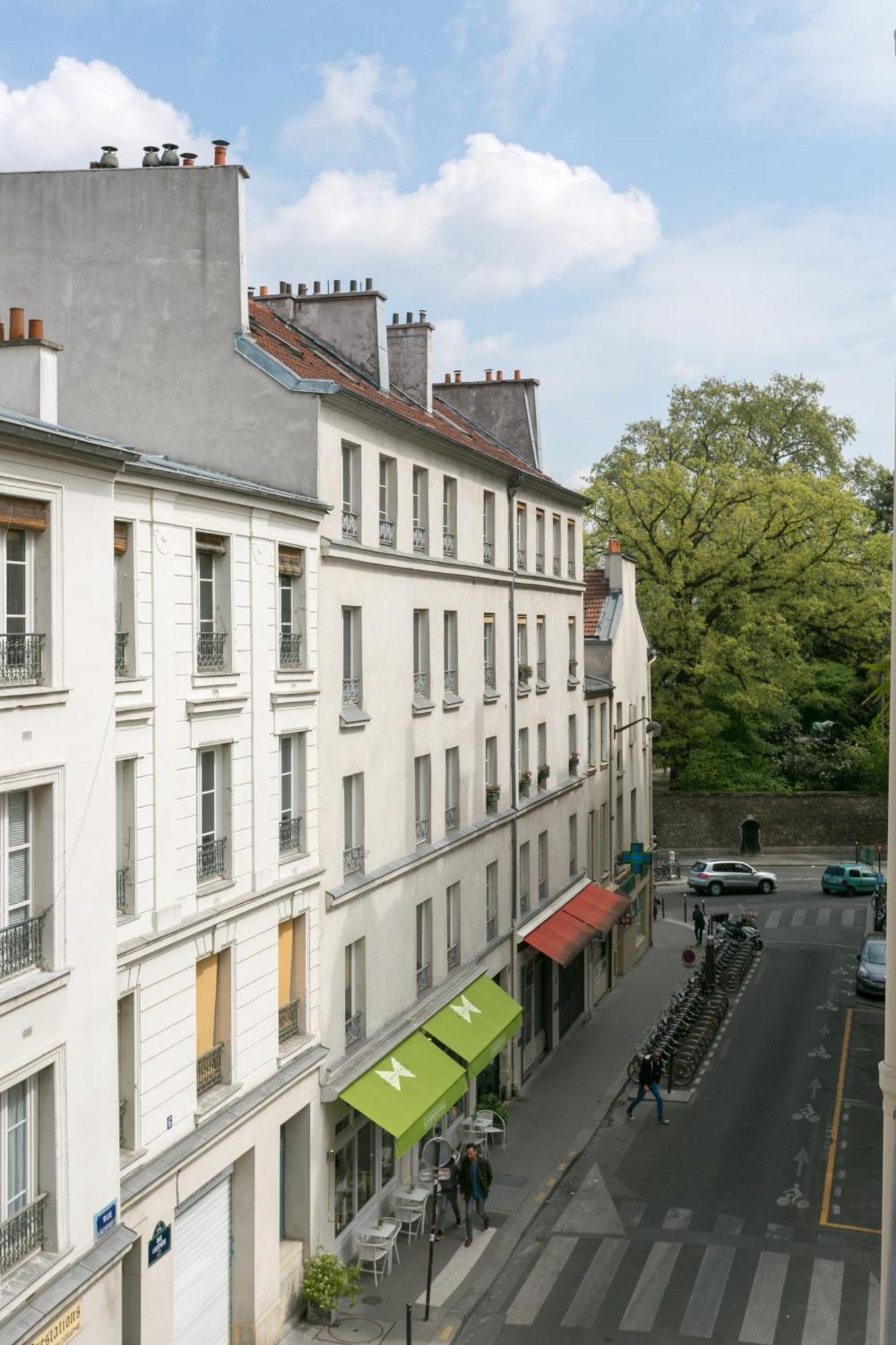 Romantic Brand New In Paris, Bathroom, Kitchen
