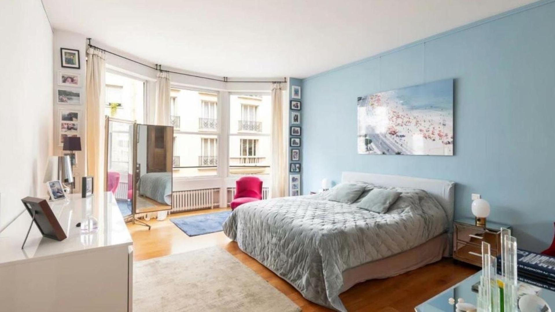 Bel A Gros Caillou * Paris