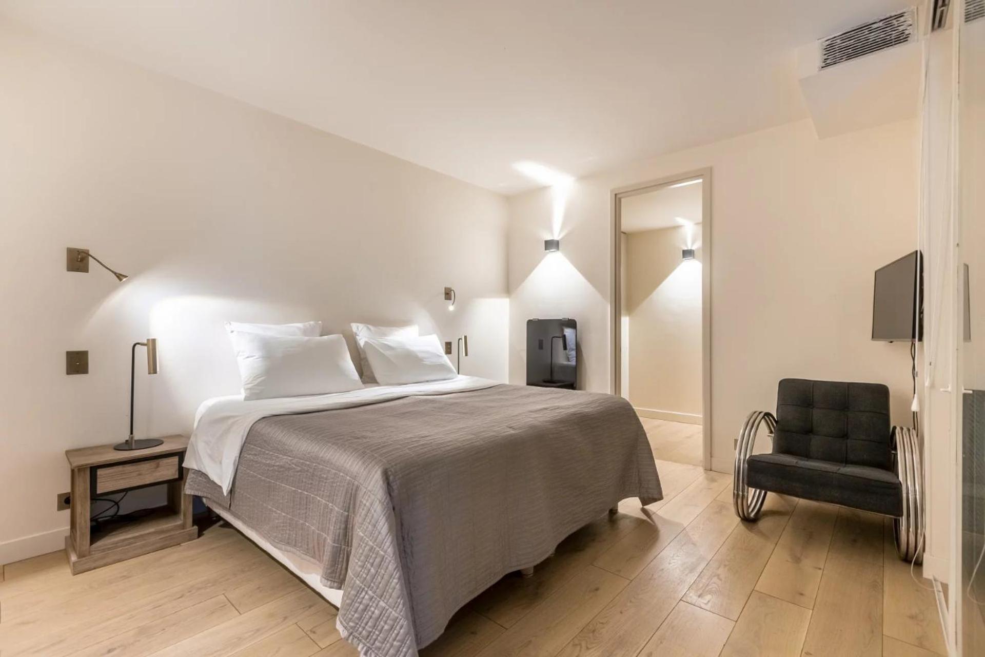 Foch Triomphe Apartment