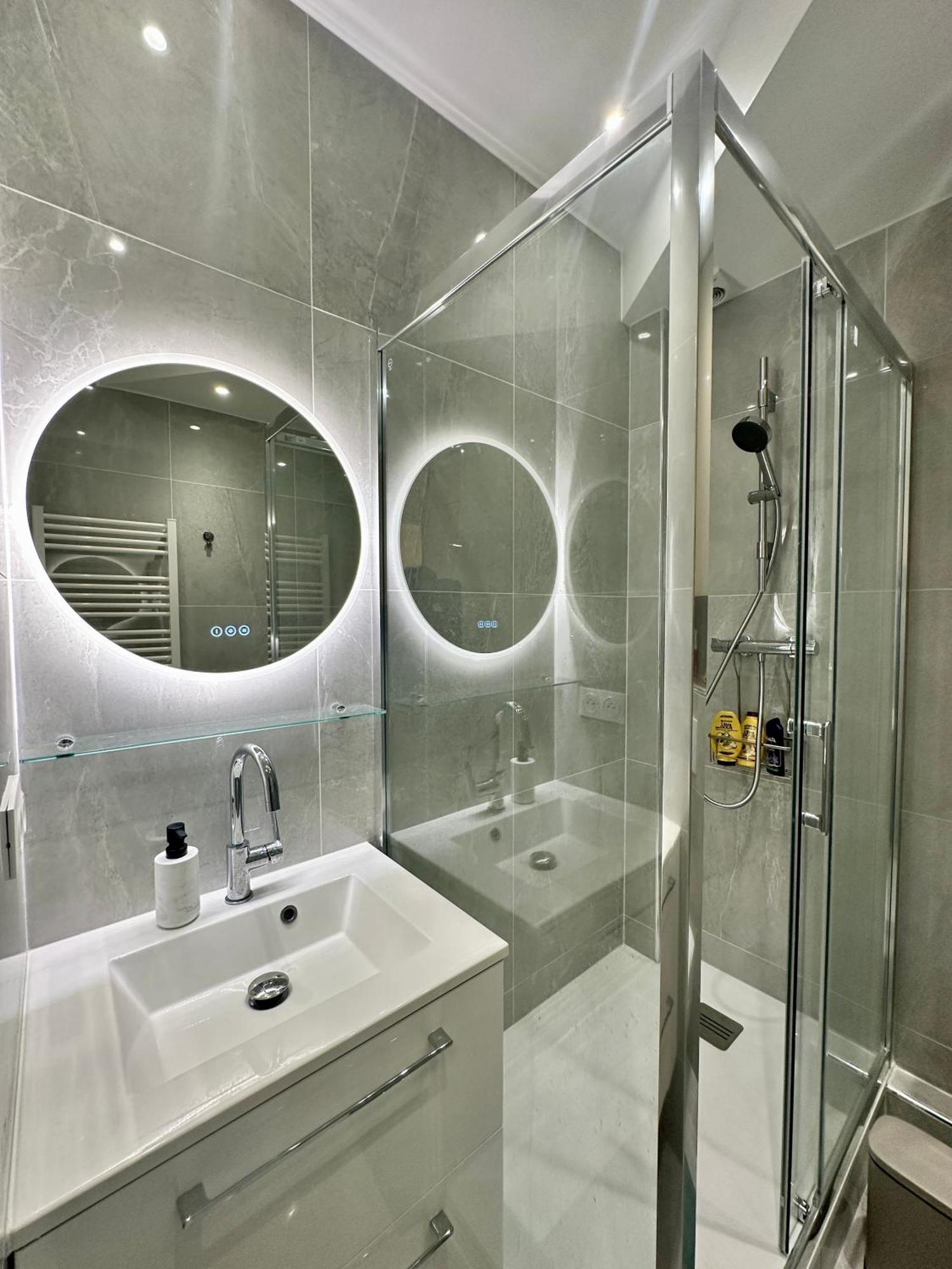 Appartement Comfortable Near Marais Beaubourg Paris