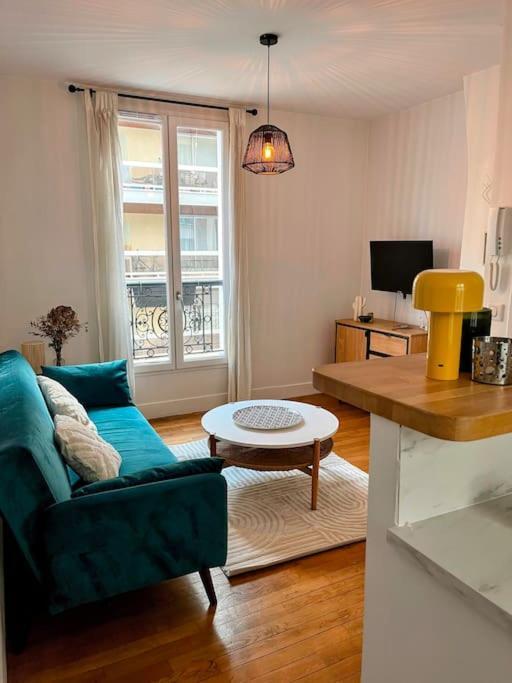 Lovely Renovated 1 Bedroom In Montmartre Apartment