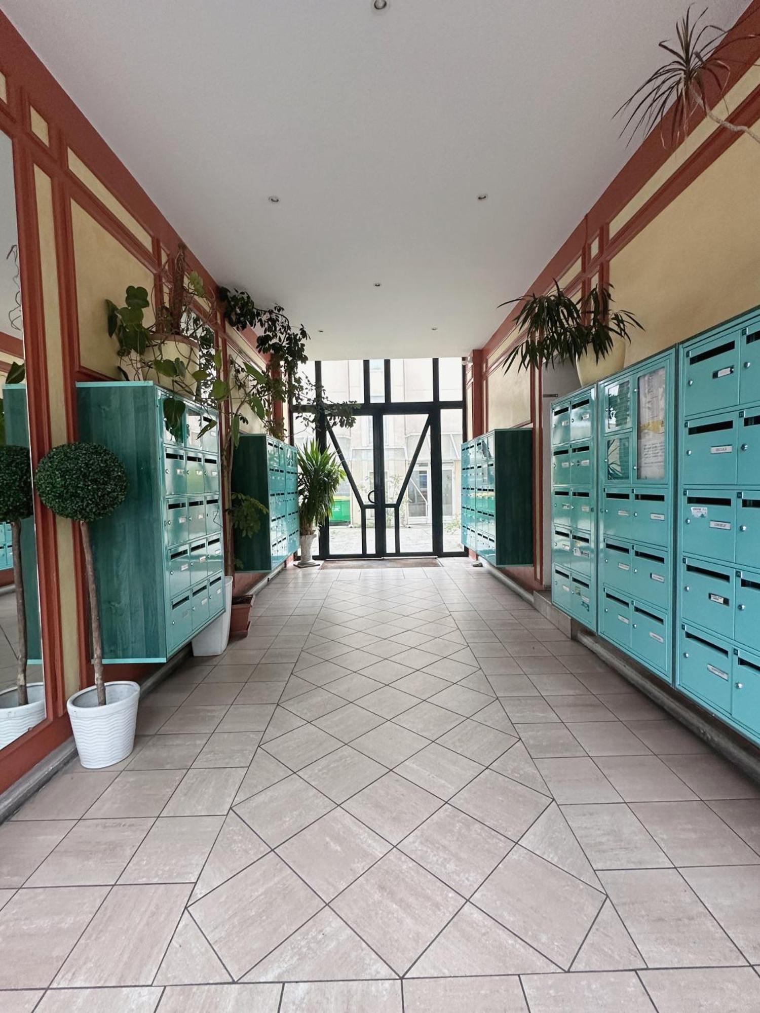 Avec Balcon Appartement *
