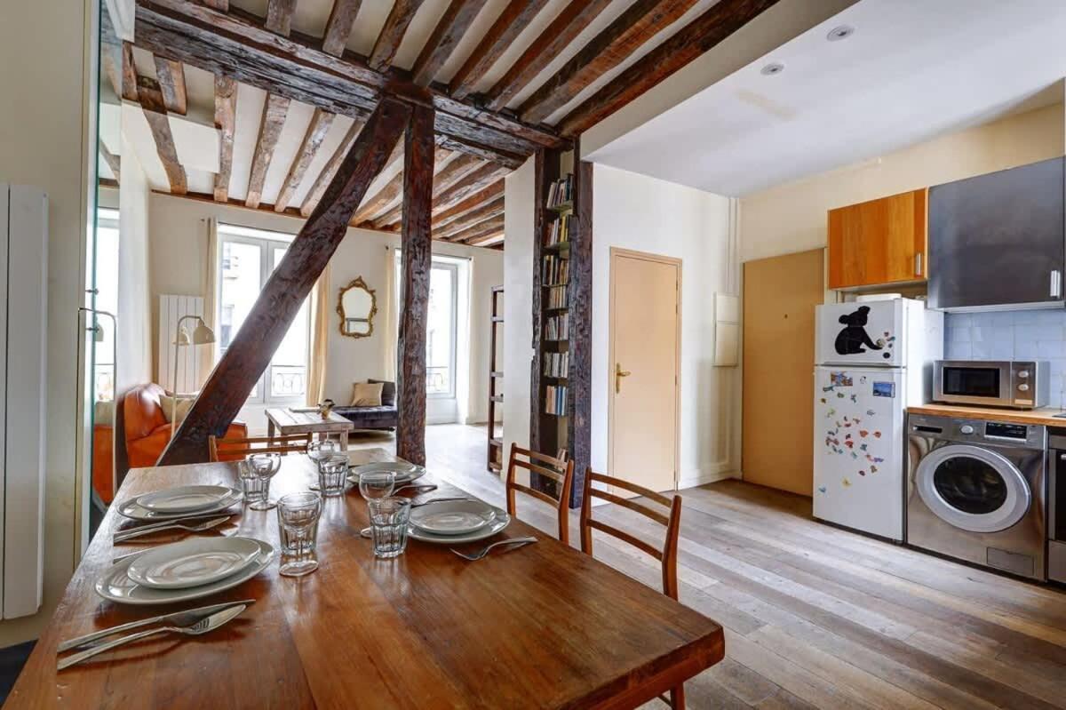 Splendeur Et Espace Au Coeur Du Marais Apartment