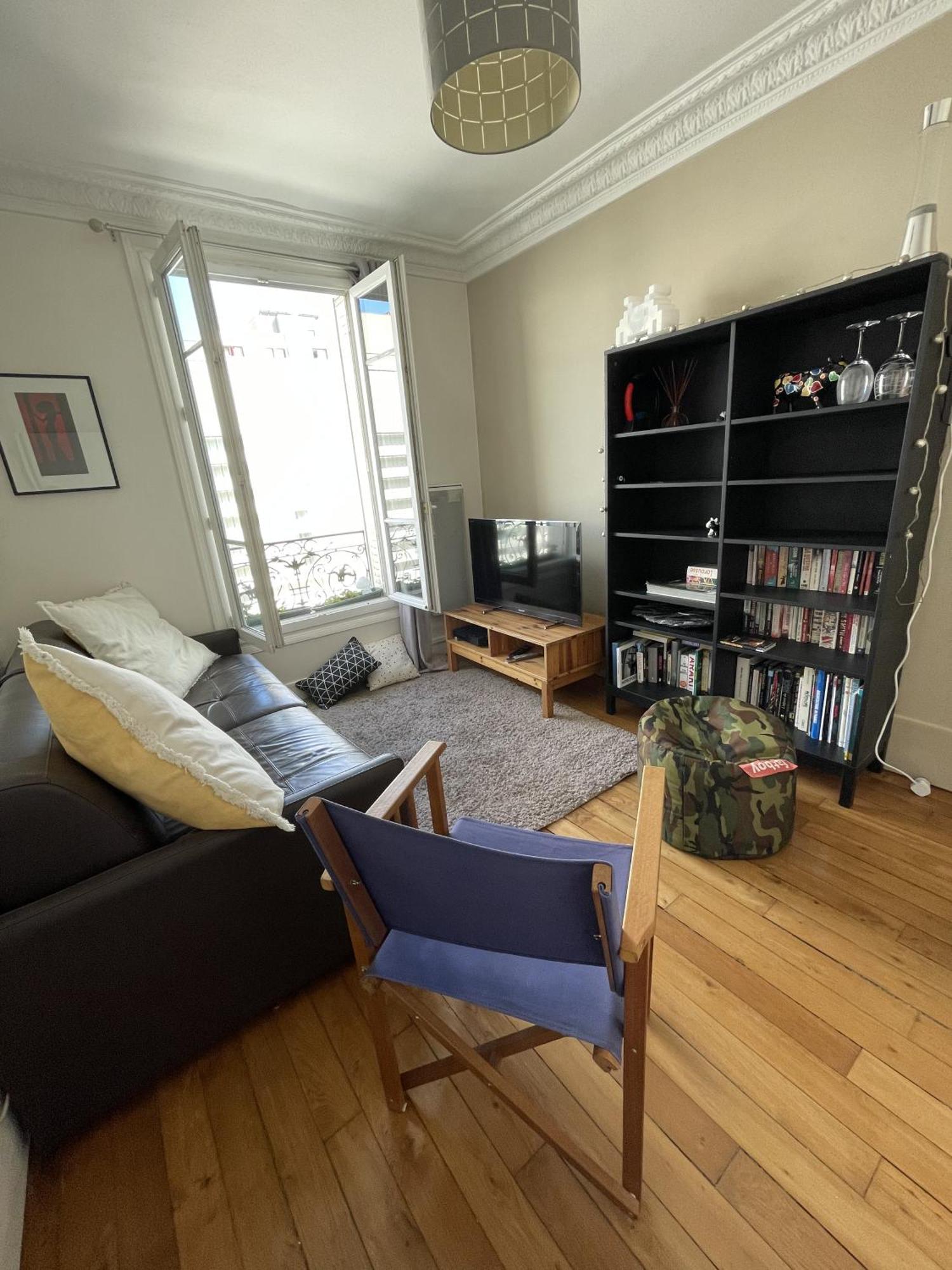 Sunny, Quiet 2-room Apartment, 15th - Montparnasse Apartment Paris